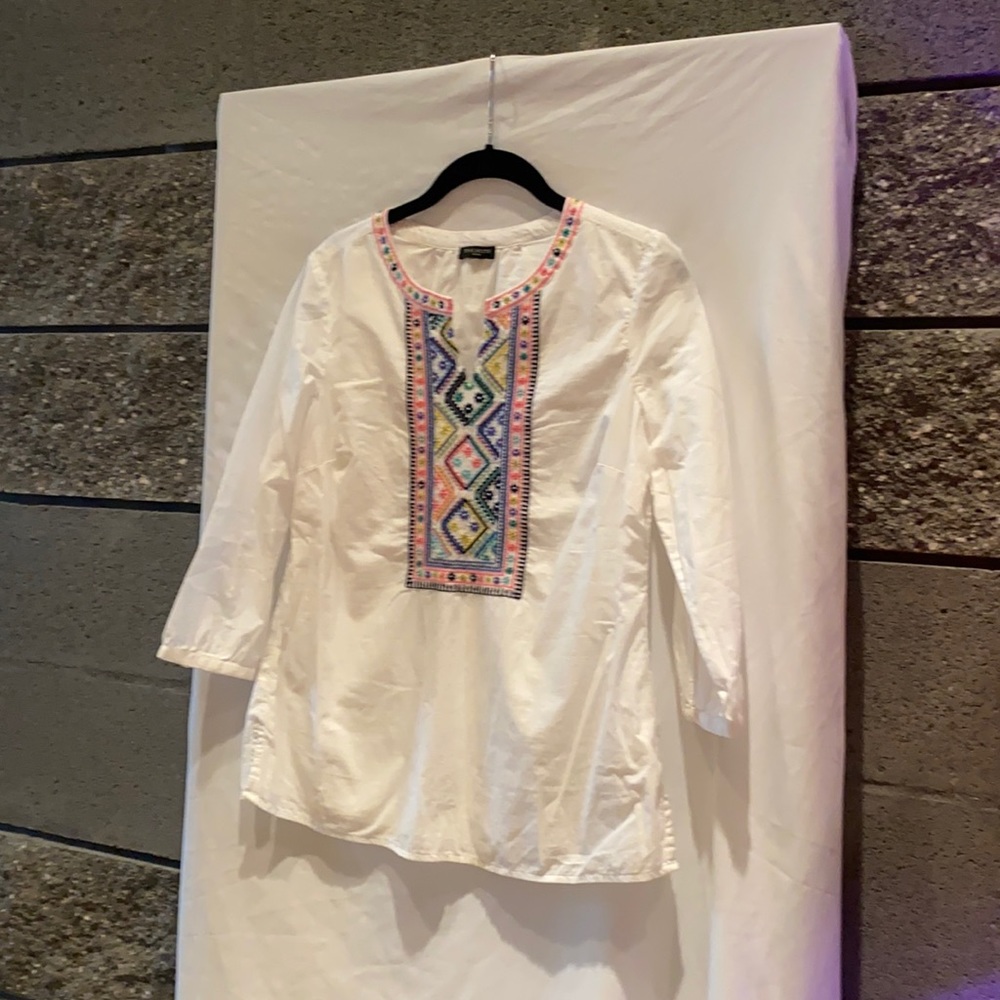 TALBOTS PETITES WHITE BEADED TUNIC BLOUSE